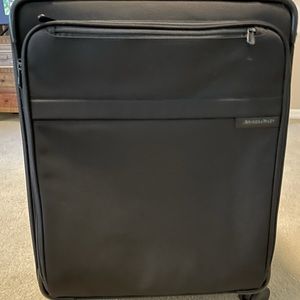 Briggs & Riley medium expandable spinner. 25”